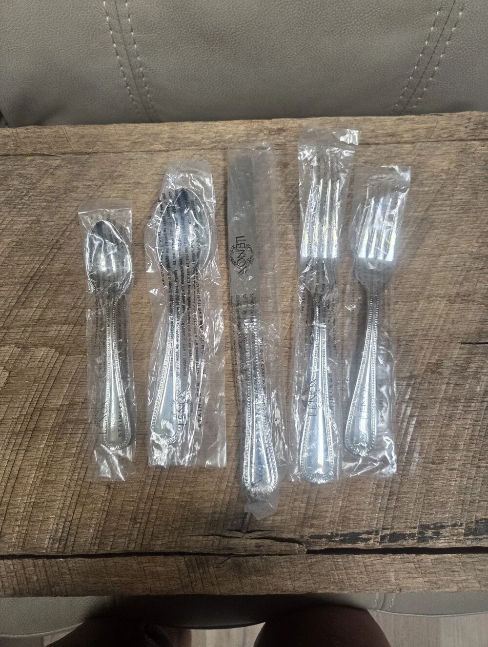 *NEW* LENOX Vintage Jewel Stainless Steel Flatware ~ Full Service for 8 ~ 40 Pcs